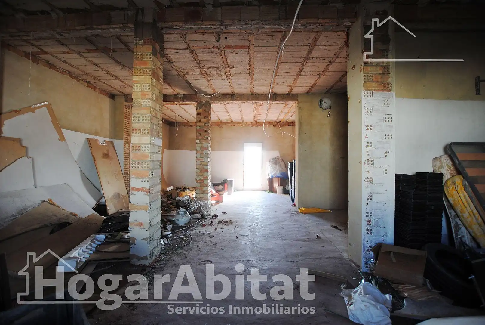 Houses for sale in L'Alqueria de la Comtessa  with Terrace, Storage room and Furnished