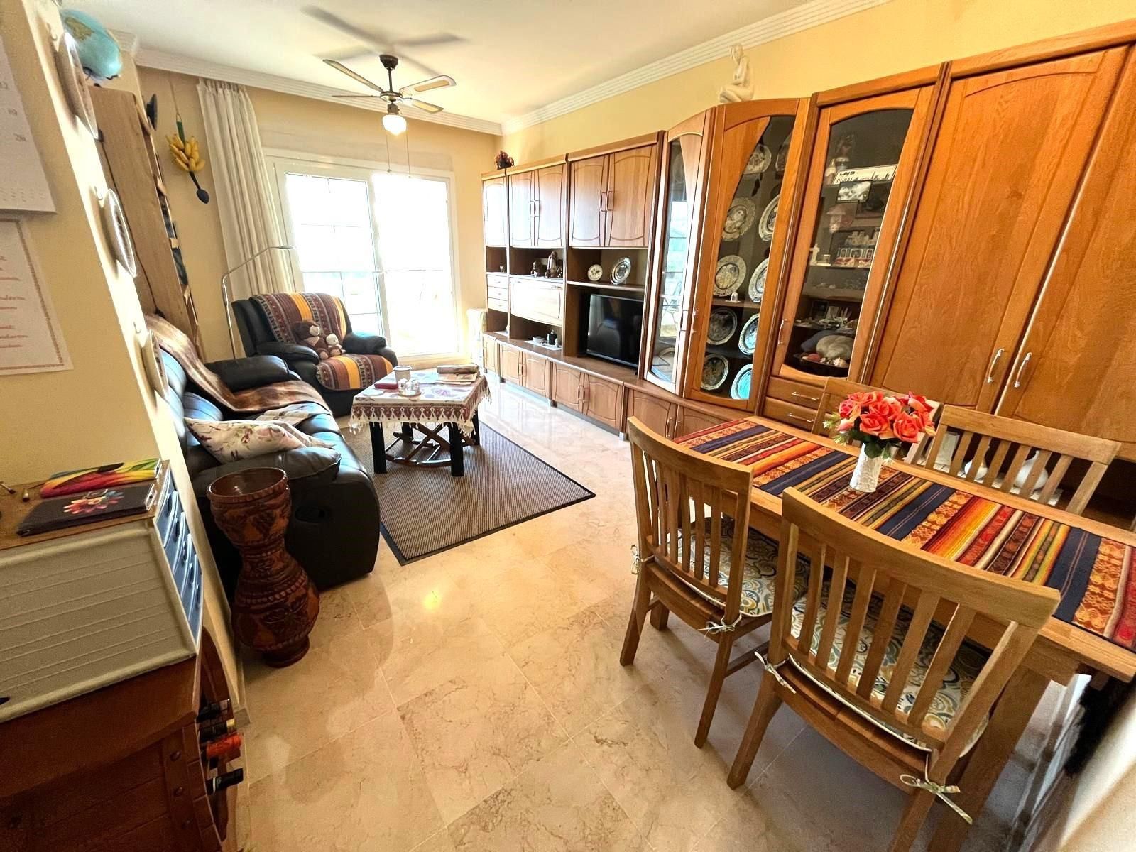 Living room of Attic for sale in Benalmádena  with Air Conditioner, Terrace and Swimming Pool