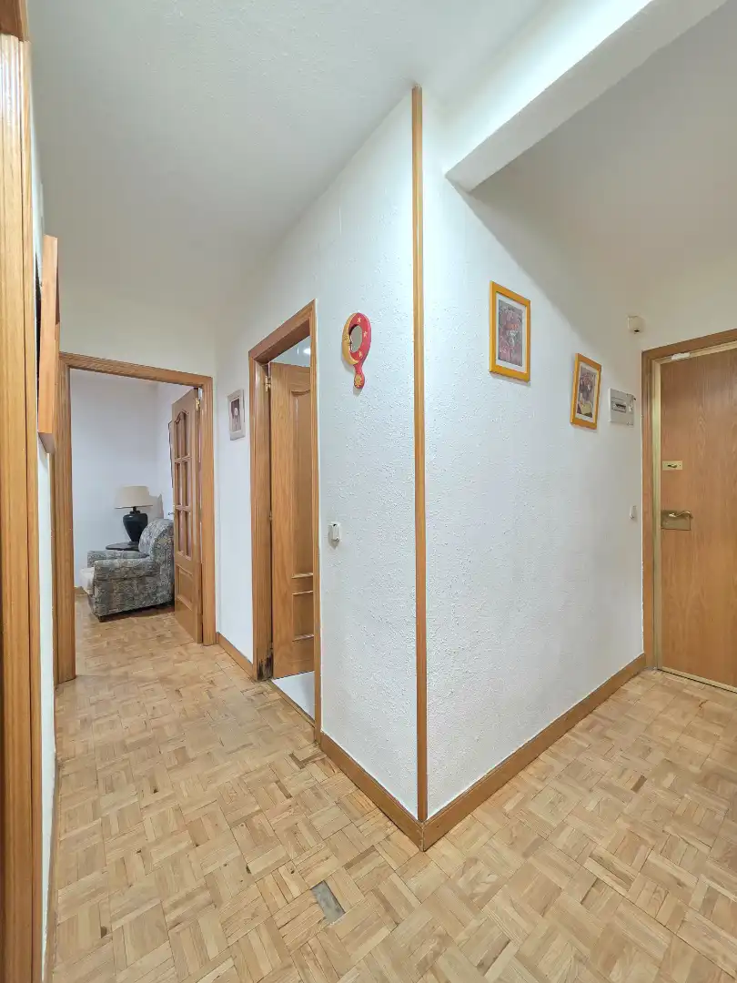 Flat for rent in Calle de Aguilón, Chopera