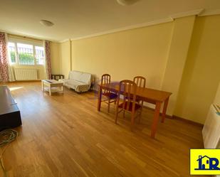 Living room of Flat for sale in Arcas del Villar  with Heating, Terrace and Storage room