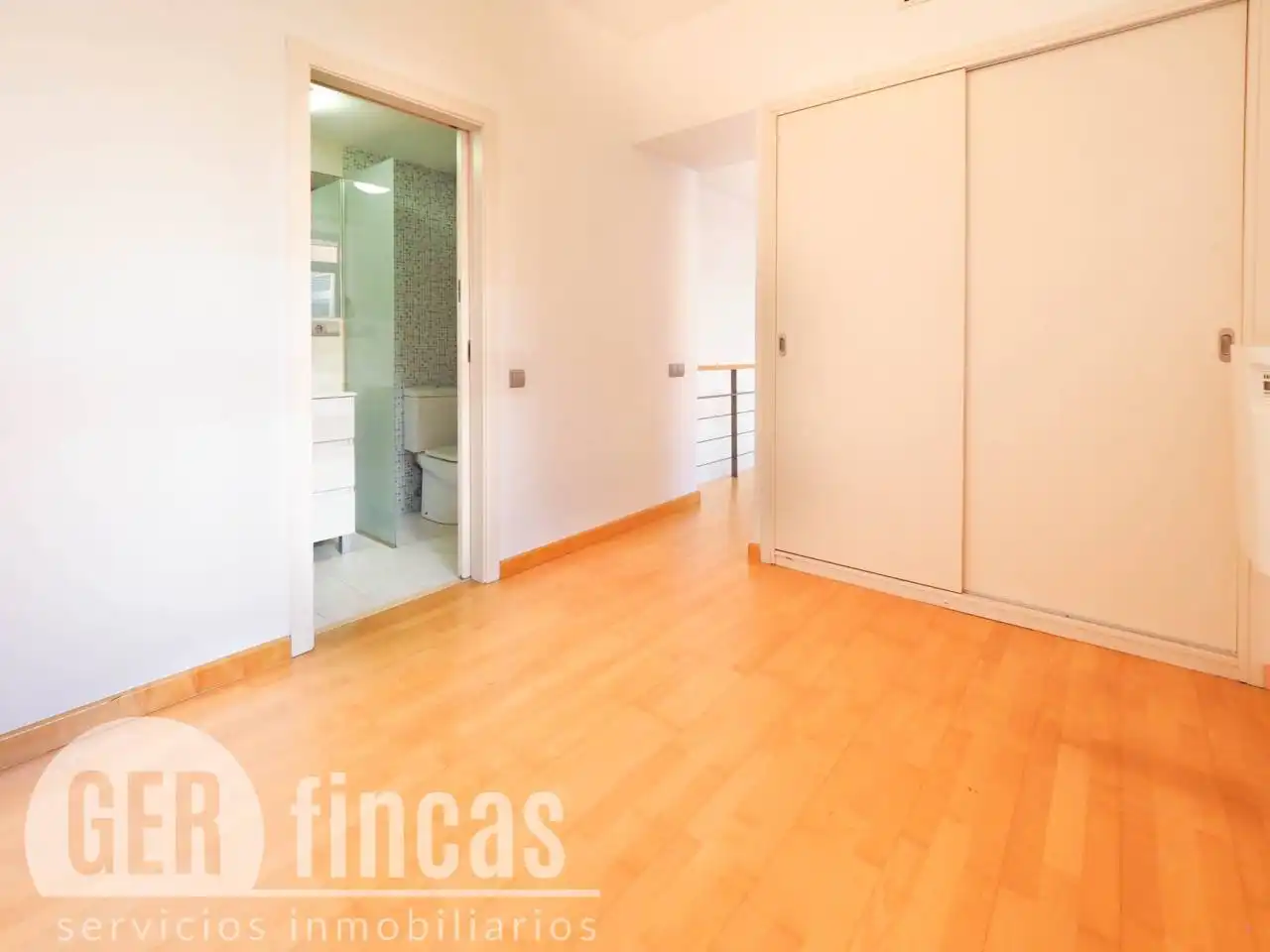 Schlafzimmer von Maisonette zum Verkauf in Terrassa mit Klimaanlage, Heizung und Parkett