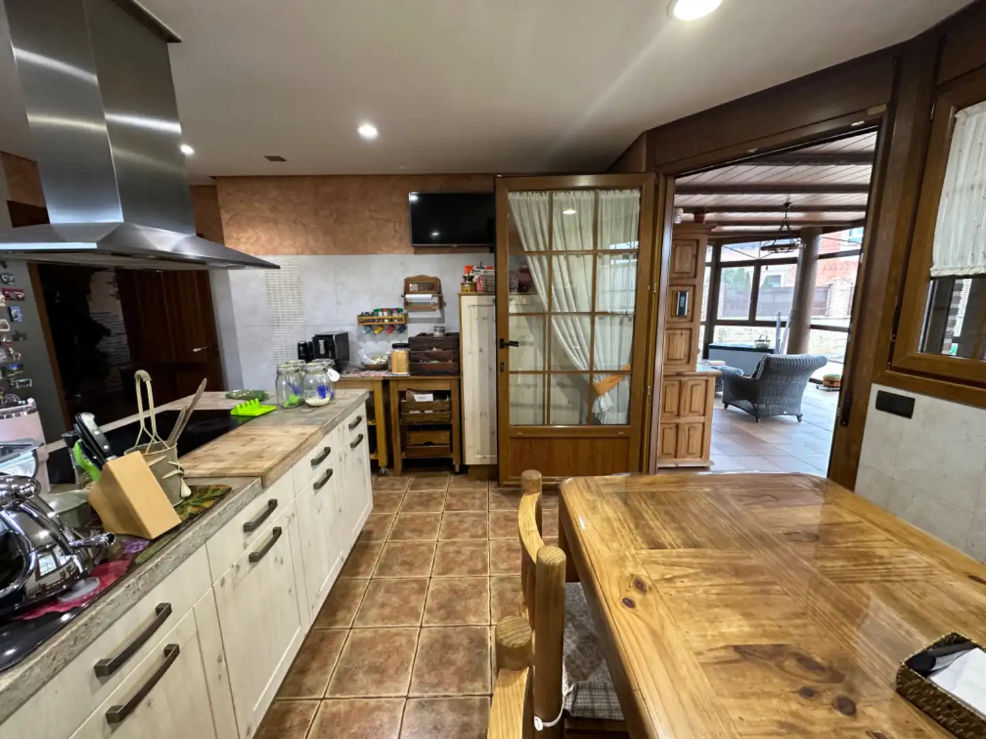 Cuina de Casa o xalet en venda en Venta de Baños amb Calefacció, Jardí privat i Alarma