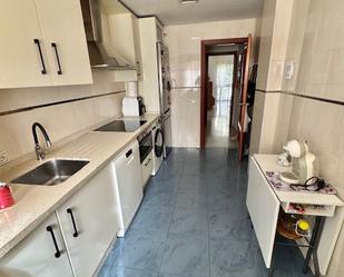 Kitchen of Flat for sale in  Sevilla Capital  with Air Conditioner