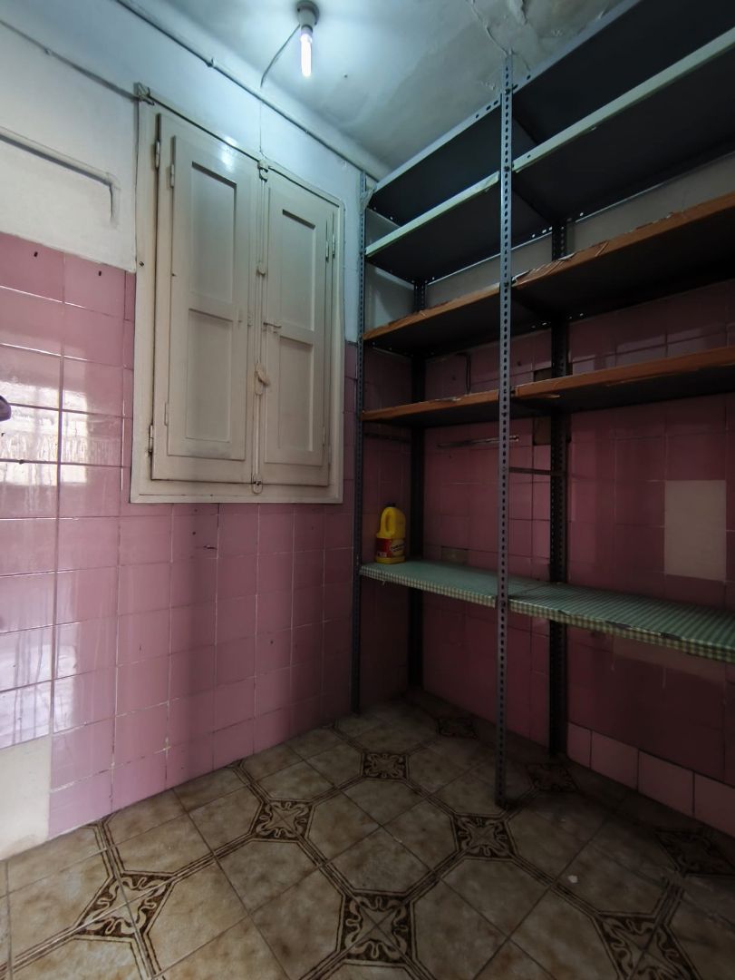 Flat for sale in  Valencia Capital  with Storage room