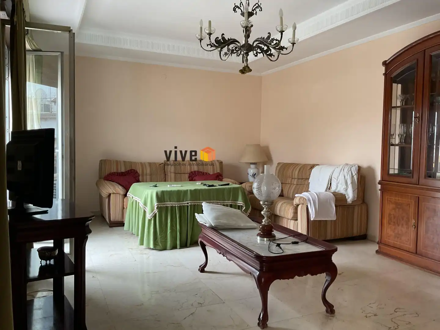 Living room of Flat for sale in Sevilla  with Air Conditioner, Heating and Terrace