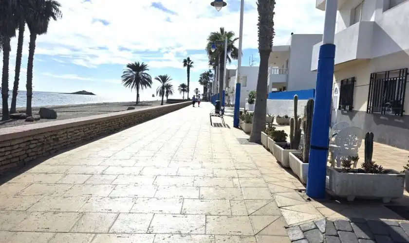 Vista exterior de Piso en venta en Carboneras con Amueblado