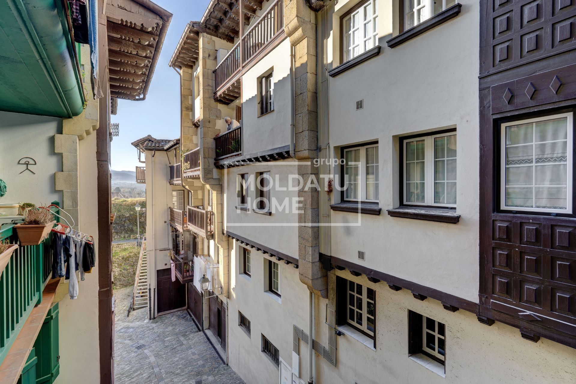 Vista exterior de Pis en venda en Hondarribia amb Calefacció i Terrassa