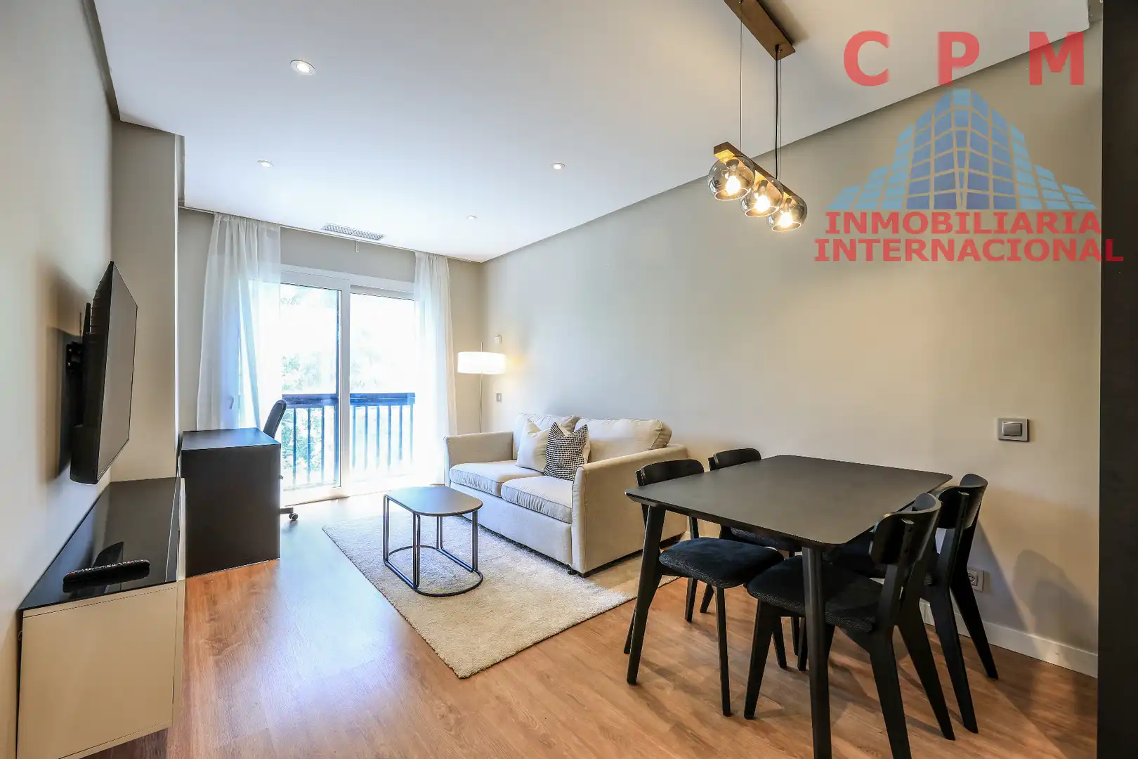 Living room of Flat for rent in Madrid  with Air Conditioner, Heating and Parquet flooring