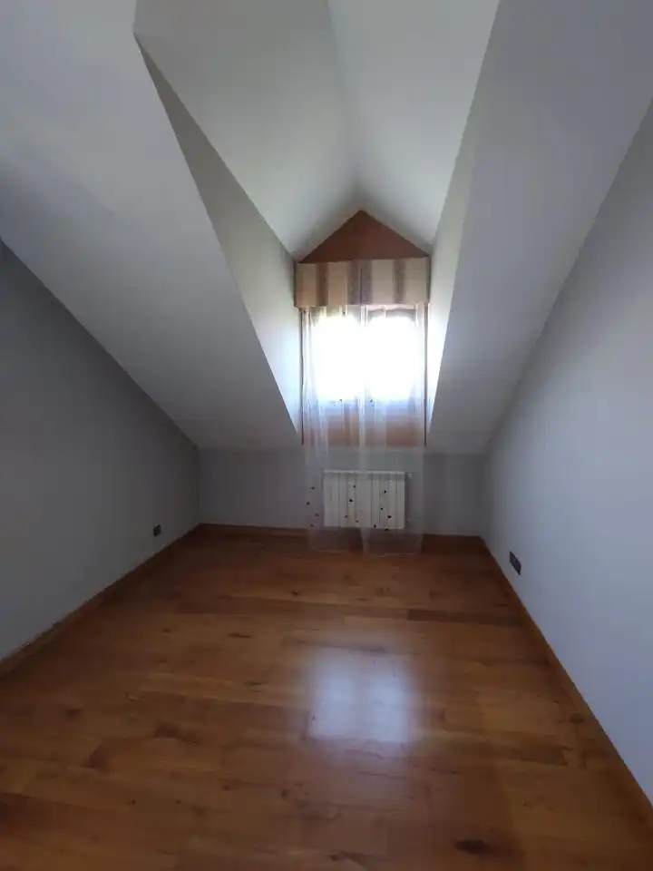 Habitación de Casa o chalet en venta en Marina de Cudeyo con Calefacción, Jardín privado y Parquet