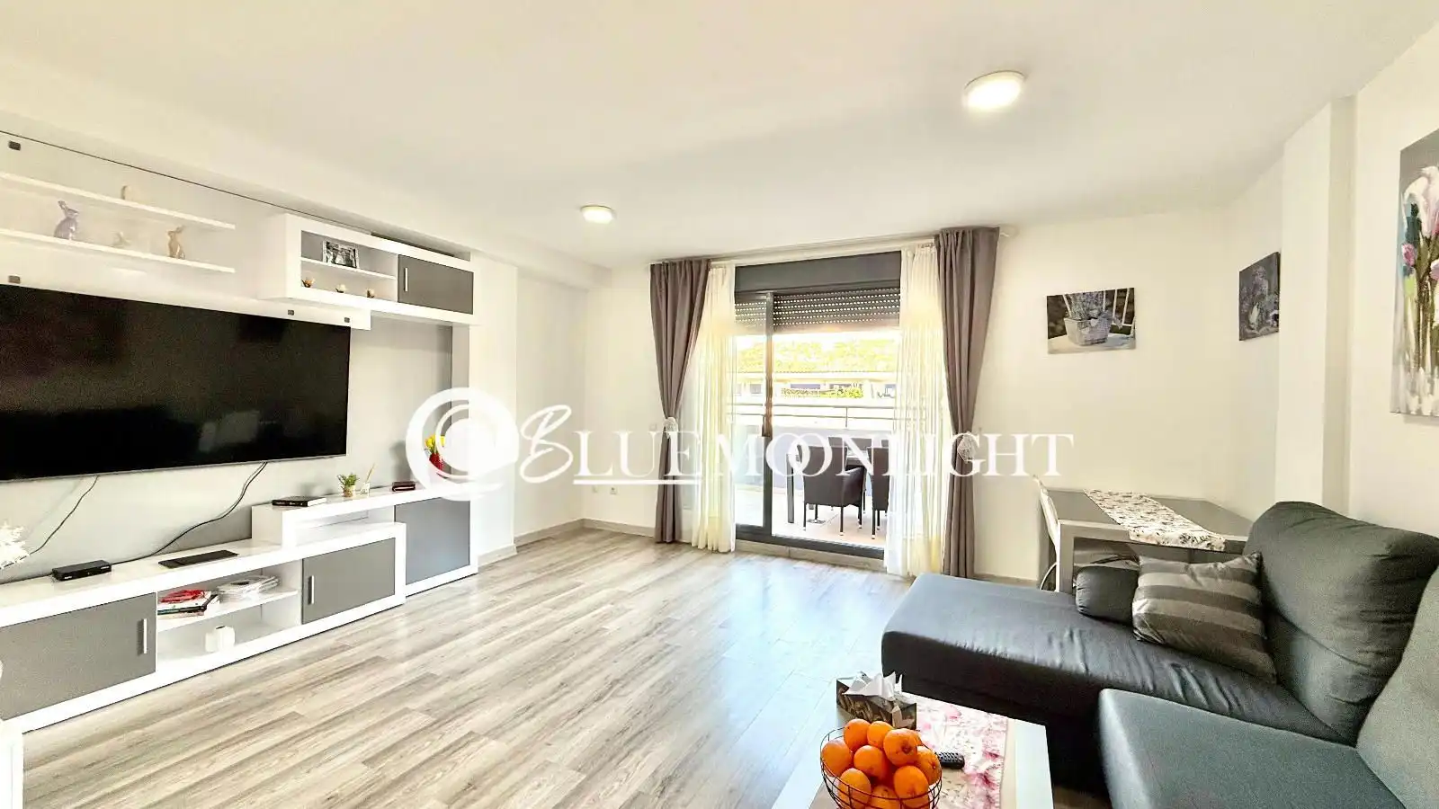 Penthouse with lift for sale in xaloc