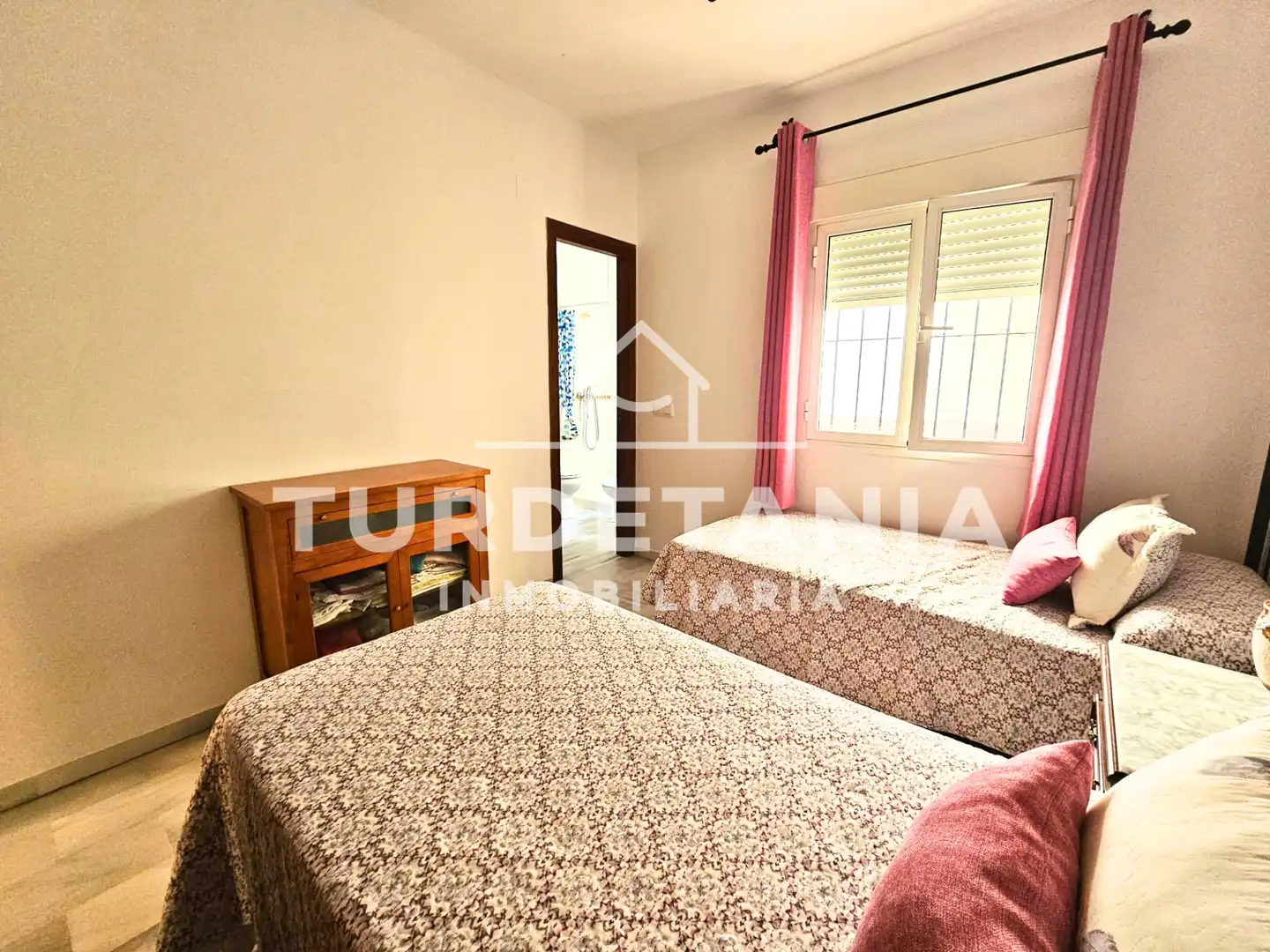 Ground floor for sale in V Centenario - Piletas - Capuchinos