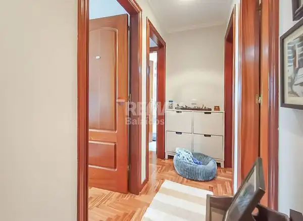 Habitación de Piso en venta en Vigo  con Calefacción y Trastero