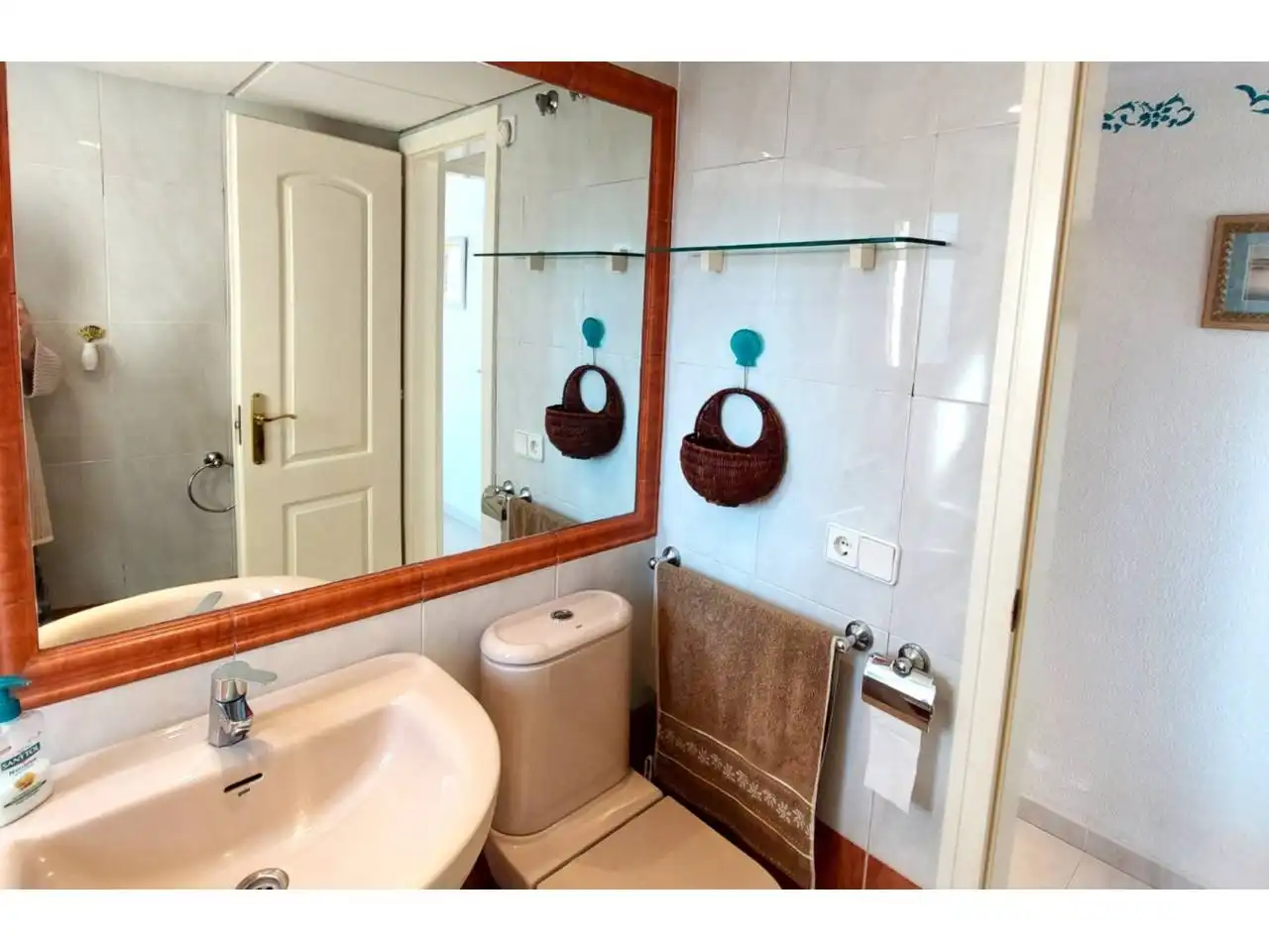 Badezimmer von Wohnung zum Verkauf in Calpe / Calp mit Klimaanlage, Terrasse und Möbliert