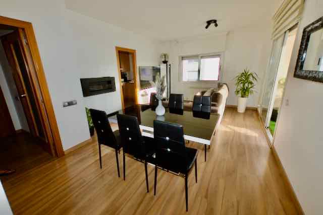 Dining room of Flat for sale in Terrassa  with Air Conditioner, Heating and Parquet flooring