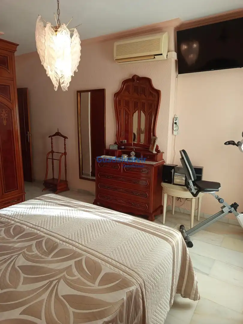 Chalet con piscina en venta en Cerros de Montequinto, imagen 60