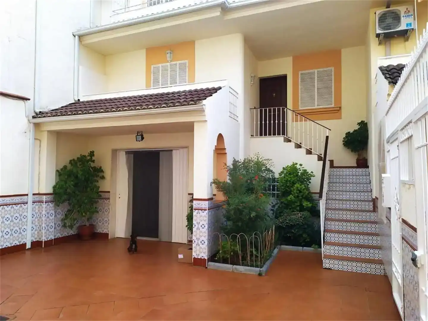 Casa adosada en venta en Bailén con Aire acondicionado y Balcón
