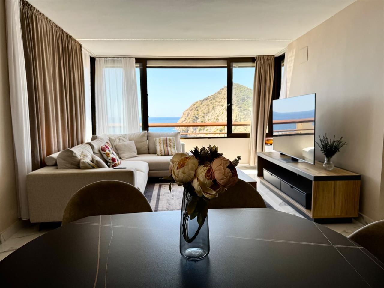 Living room of Attic for sale in Finestrat  with Terrace, Swimming Pool and Furnished