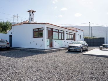 Casa amb jardí en venda a El Bucio