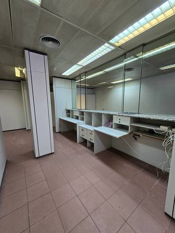 Local comercial en Venta en Carrer de Ricart en Sant Adriá Nord