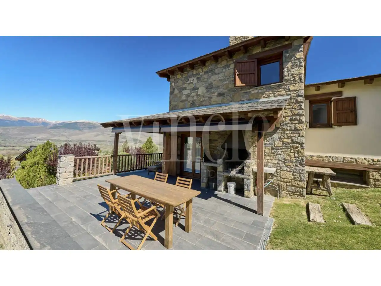 Houses for rent in Calle ESCOMELLES, Fontanals de Cerdanya