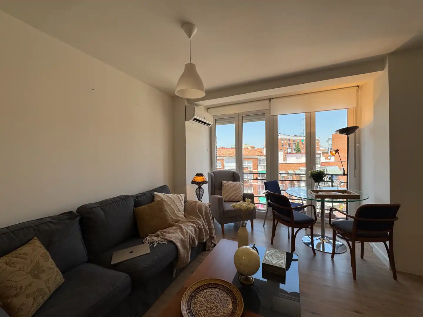 Wohnzimmer von Wohnung zur untervermieten in Madrid mit Klimaanlage, Heizung und Möbliert