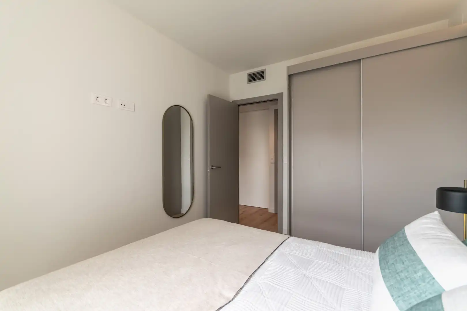 Planta baja en venta en Passeig de Santa Eulàlia, 13, Mas d'En Serra - Els Cards