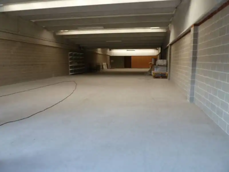 Fabrikhallen zur Miete in Igualada
