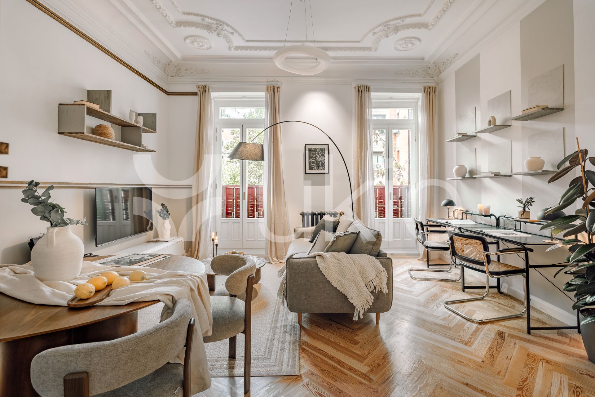 Sala d'estar de Apartament de lloguer en  Madrid Capital amb Aire condicionat, Calefacció i Moblat