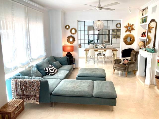 Casa adosada en Venta en Calle Milano Govinda en Urbadiez - Entrepuentes