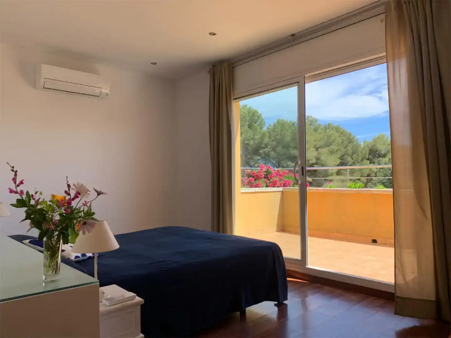Habitación de Piso en venta en Cubelles con Aire acondicionado, Jardín privado y Parquet