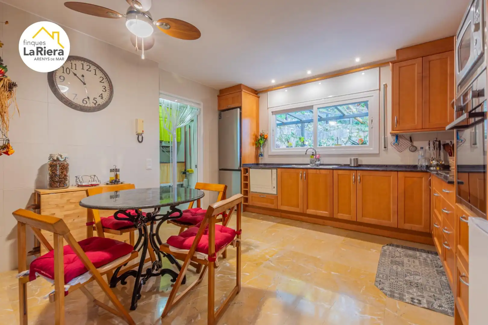 Kitchen of Houses for sale in Arenys de Munt