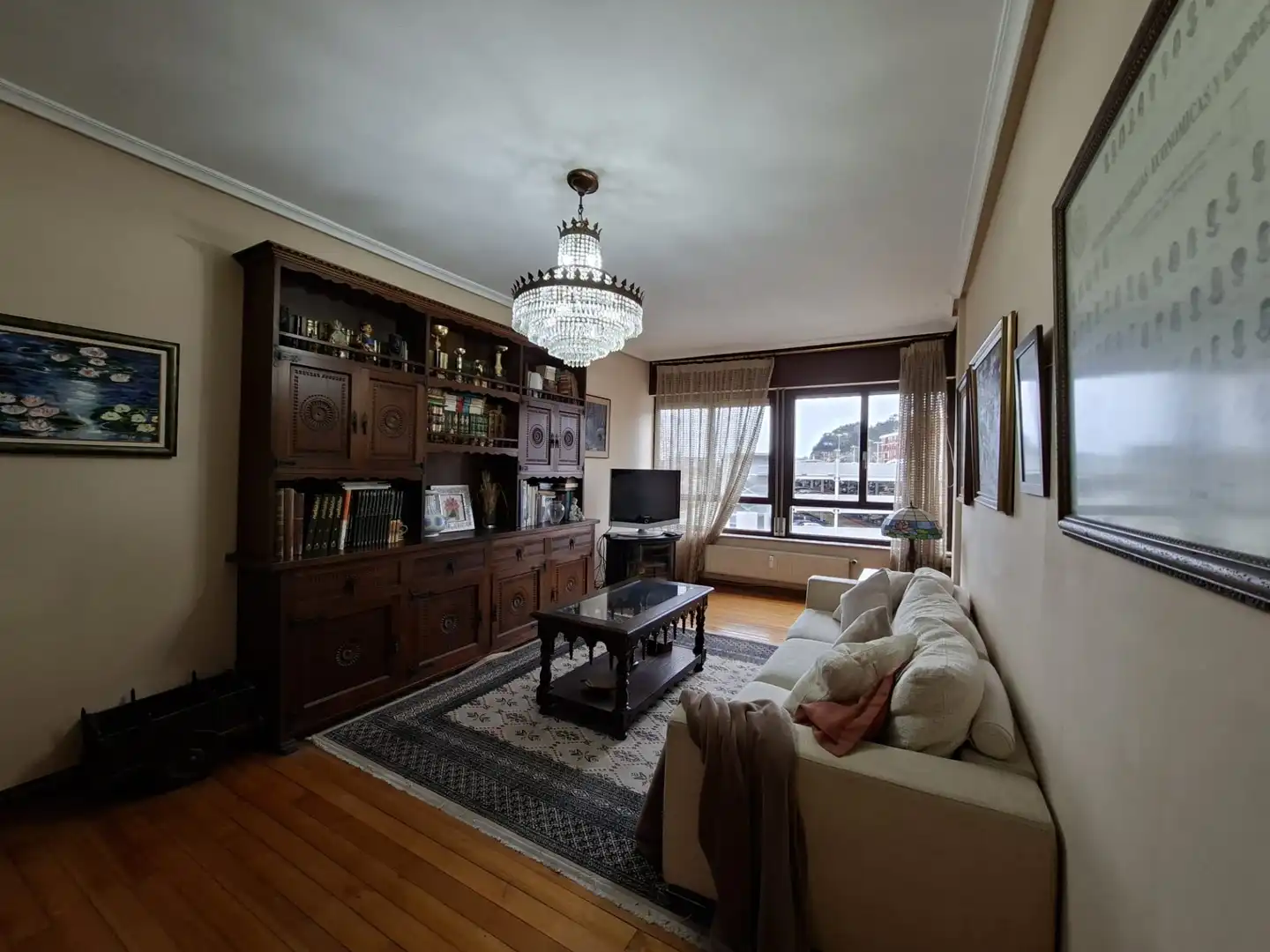 Sala de estar de Piso en venta en Torrelavega  con Calefacción, Trastero y Balcón