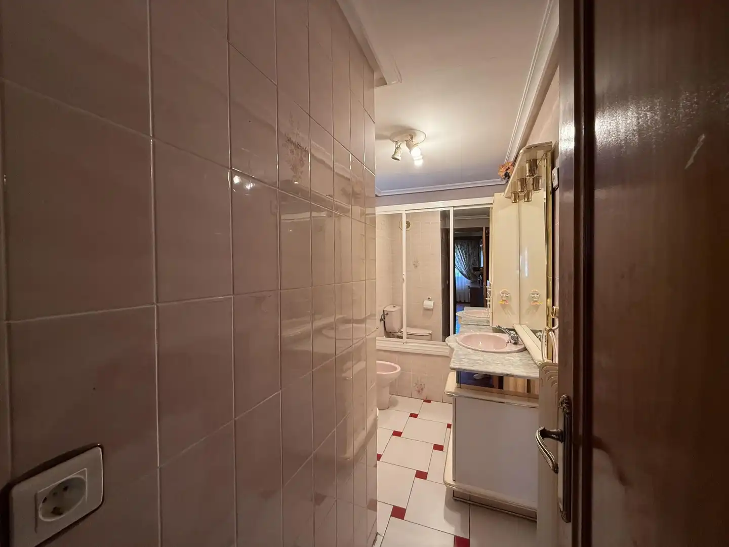 Bany de Pis en venda en La Pola de Gordón 