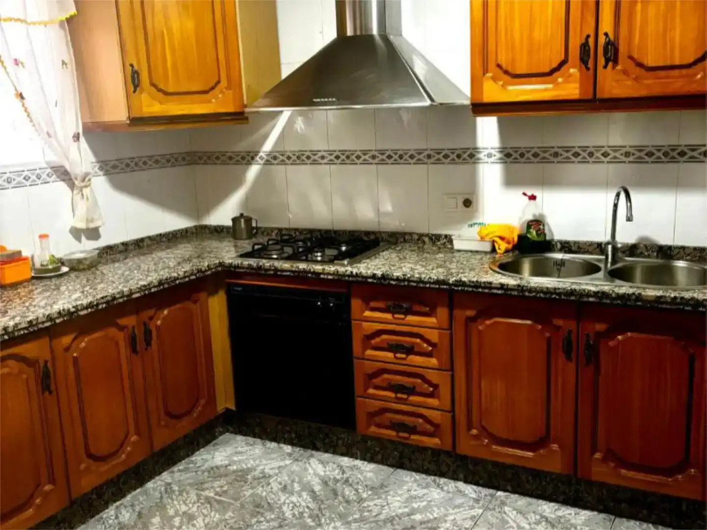 Cocina de Piso en venta en Monturque con Trastero, Amueblado y Balcón