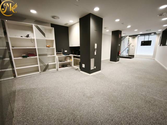 Local comercial en Alquiler en Calle Calle de los Floranes, 56 en Cuatro Caminos