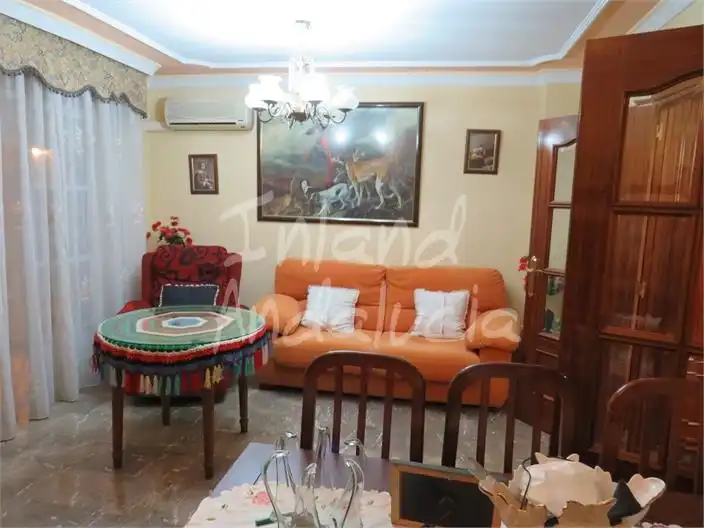 Sala d'estar de Apartament en venda en Martos amb Aire condicionat, Terrassa i Traster