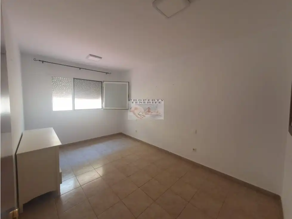 Habitación de Dúplex en venta en Arona con Amueblado