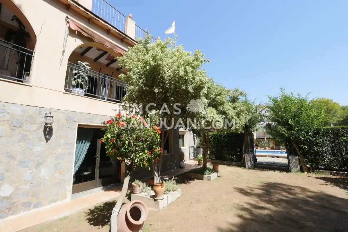 Exterior view of Houses for sale in El Campello  with Air Conditioner, Heating and Private garden