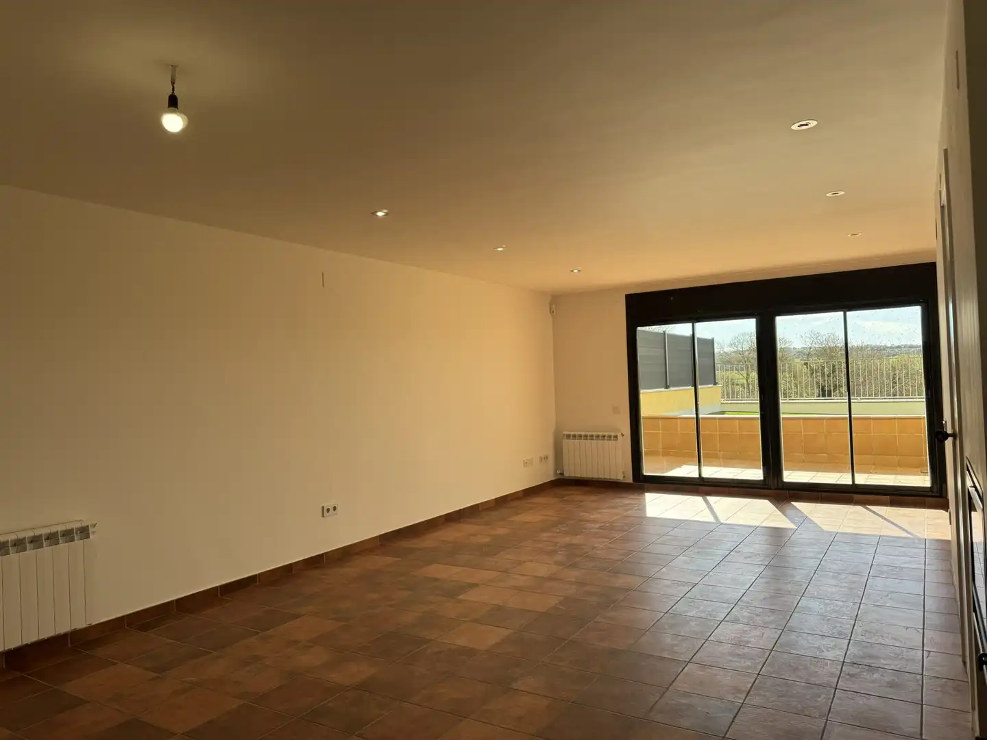 Sala de estar de Casa adosada en venta en Torrefeta i Florejacs con Calefacción, Terraza y Horno