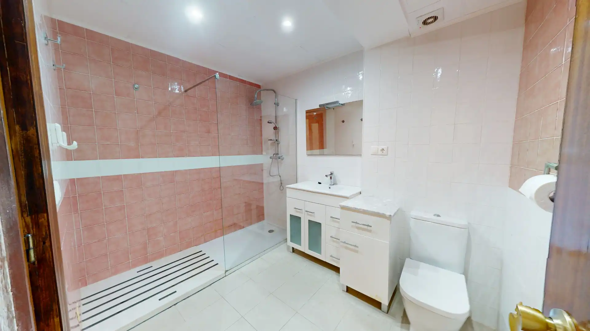 Baño de Casa adosada en venta en L'Orxa / Lorcha con Aire acondicionado, Terraza y Trastero