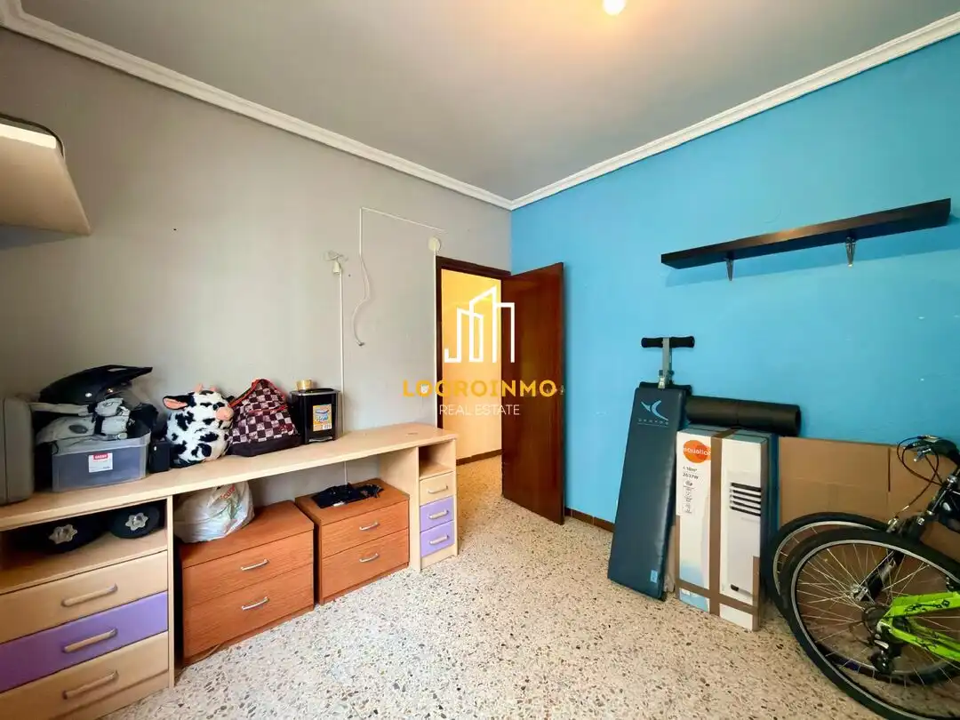 Wohnung zum Verkauf in  Logroño mit Heizung und Terrasse