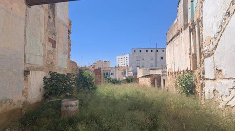 Solar urbano céntrico en venta en Requena, immagine 2