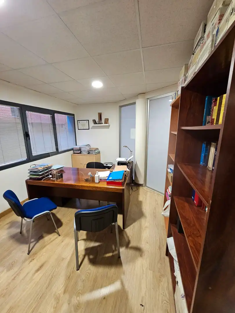 Büro zum Verkauf in Toledo mit Klimaanlage, Heizung und Abstellraum