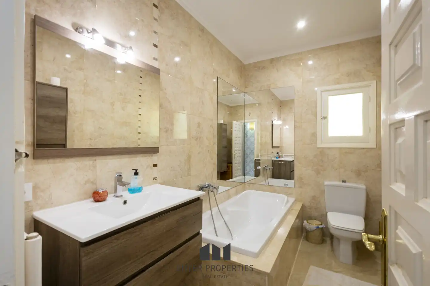 Detached house with pool for sale in Canuta, imagen 40
