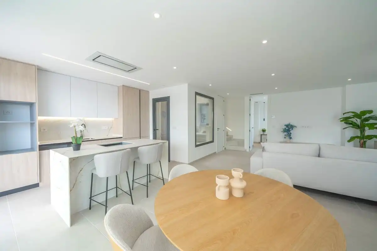 Semi-detached house with terrace for sale in Calle de Morella, imagen 14