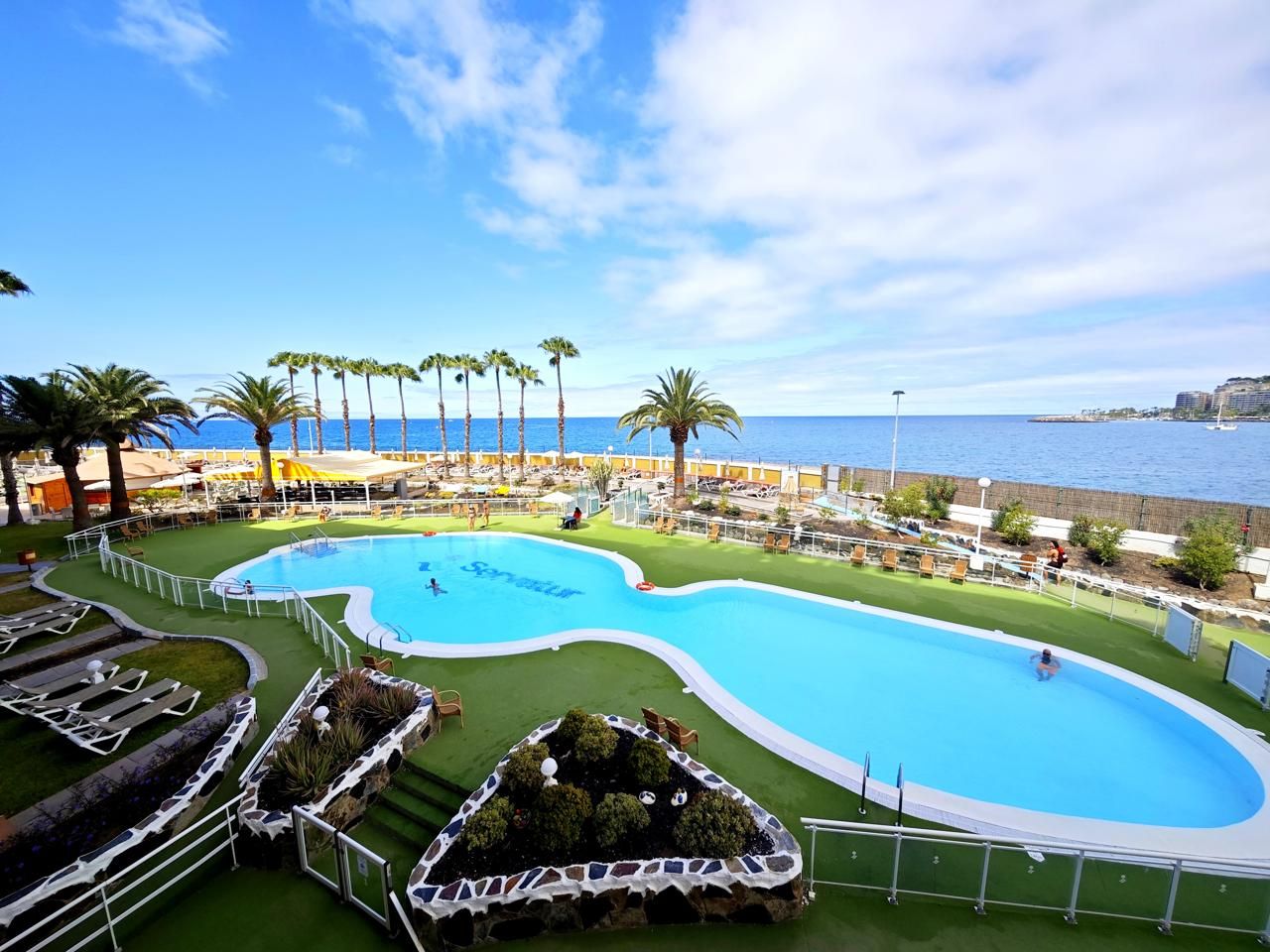 Swimming pool of Flat for sale in Mogán  with Terrace, Balcony and Community pool