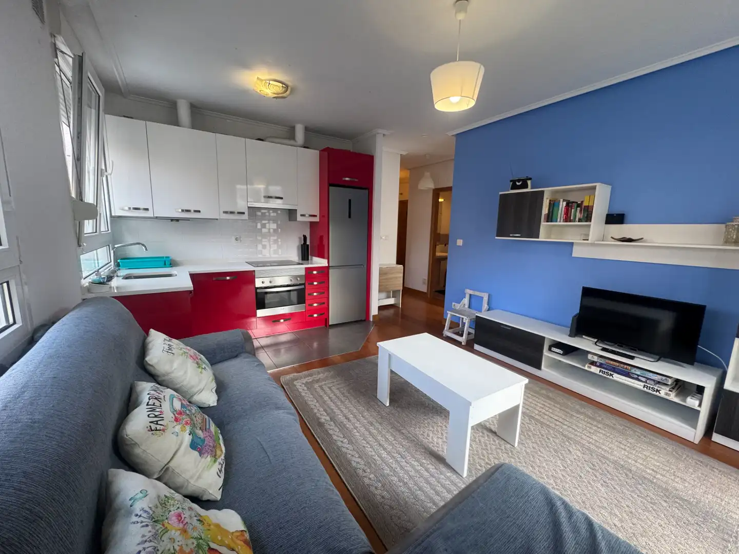 Sala de estar de Planta baja en venta en Castro-Urdiales con Calefacción, Jardín privado y Parquet