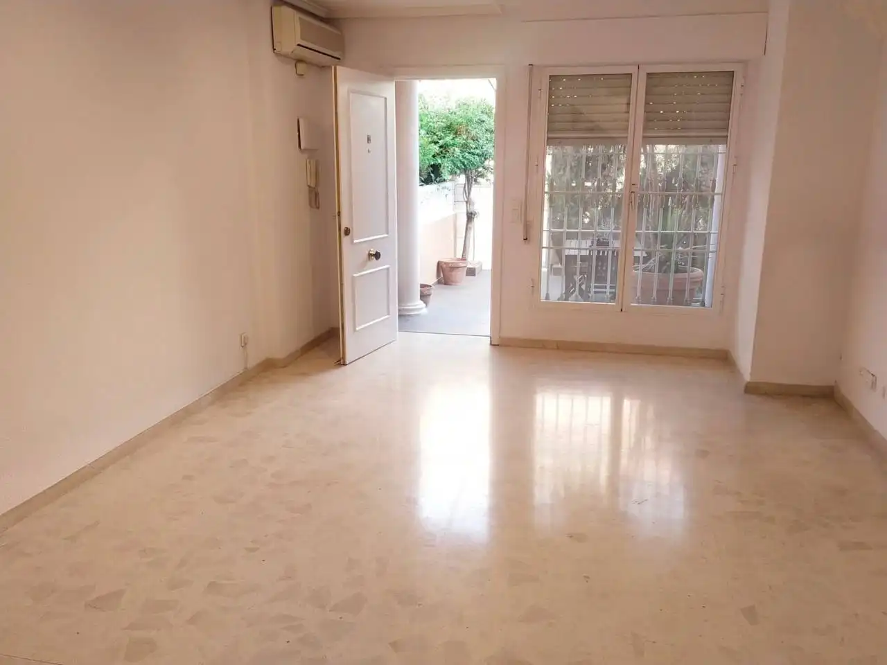 Bungalow mit Pool zum Verkauf in Calle Pediatra Don Andrés Bru Ibarra, imagen 5