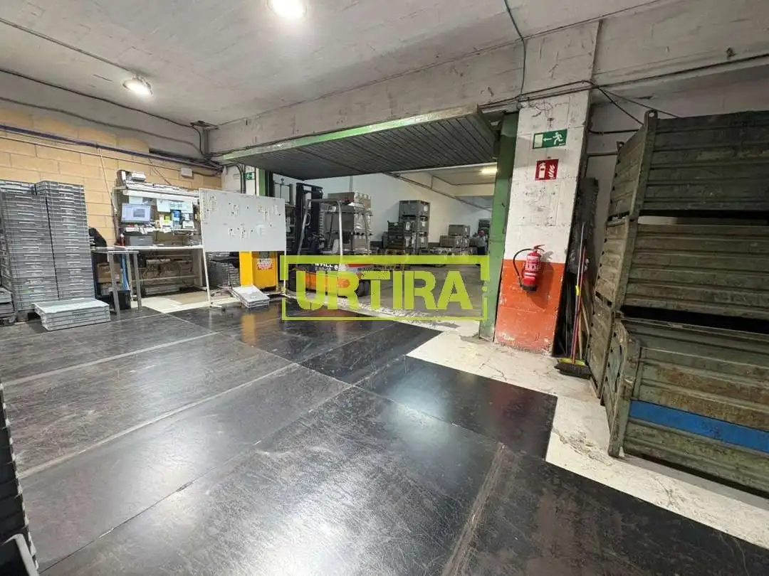 Nave industrial de alquiler en Irun 