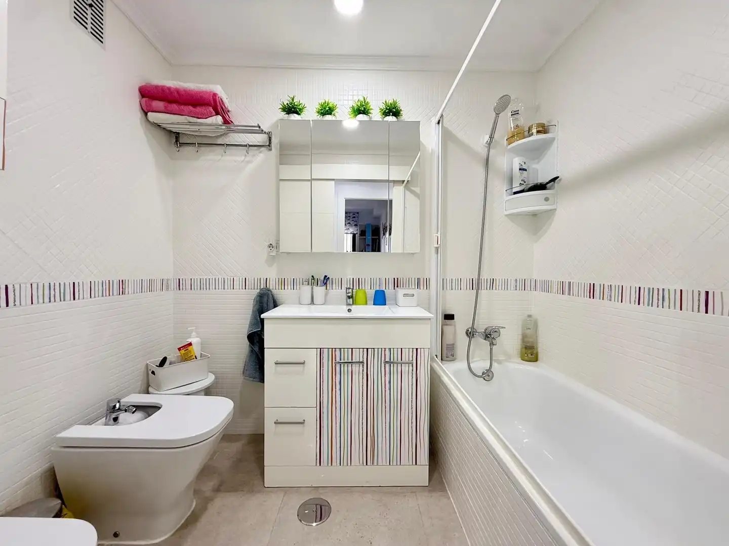 Bathroom of Flat for sale in Roquetas de Mar  with Air Conditioner, Heating and Terrace